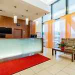 Leonardo Salzburg Airport 4*
