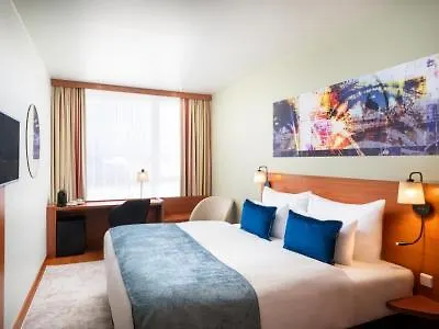 Leonardo Salzburg Airport Hotel