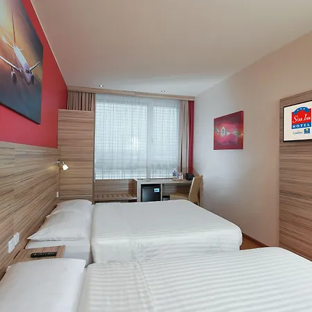 Leonardo Salzburg Airport 酒店 瓦兹