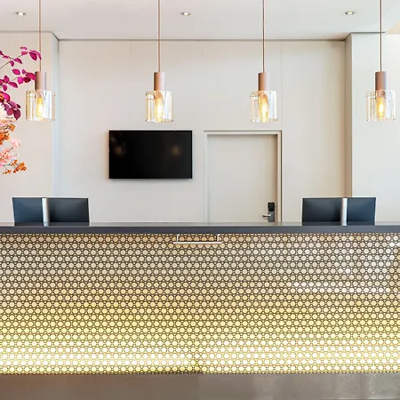 Leonardo Salzburg Airport 4*