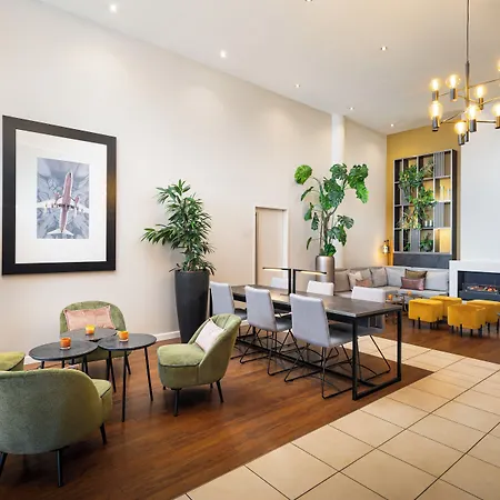 Hotel Leonardo Salzburg Airport Wals-Siezenheim