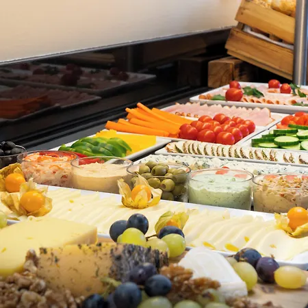 Leonardo Salzburg Airport