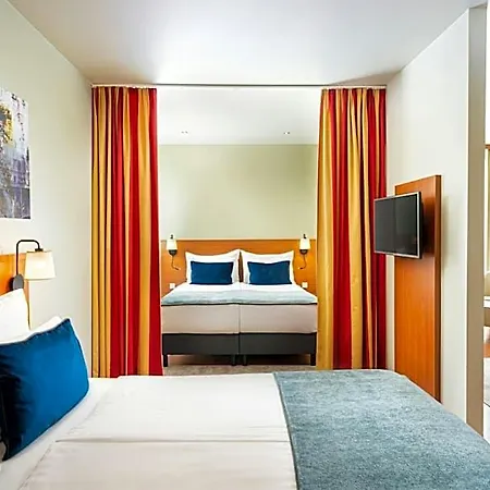 Hotel Leonardo Salzburg Airport Wals-Siezenheim