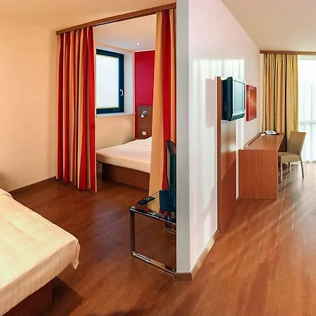 Leonardo Salzburg Airport 4* Wals-Siezenheim