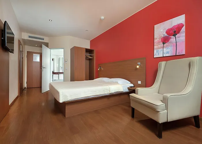 Leonardo Salzburg Airport فندق 4*